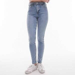 NWOT- Women’s Topshop Jamie Light Blue Bluejeans Size W32/L30